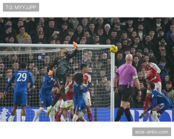 分析:阿森纳的年轻防线在欧冠淘汰赛阶段暴露的经验问题 分析:阿森纳的年轻防线在欧冠淘汰赛阶段暴露的经验问题